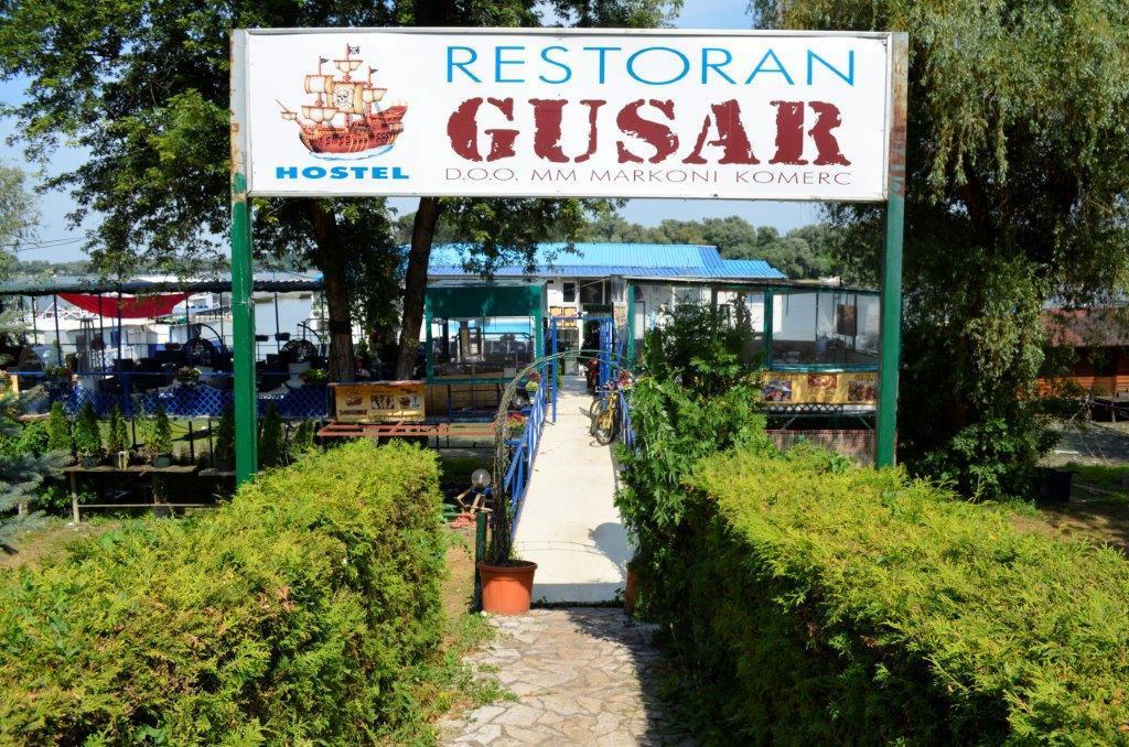 Hotel Splav Guest Hause Gusar Belgrado Exterior foto